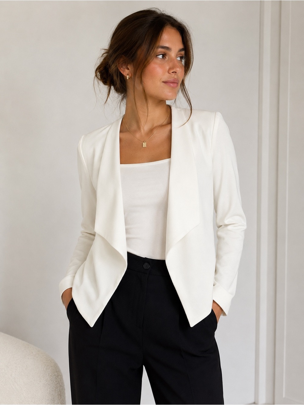 Express White Draped Open-Front Blazer – Size 2 – Classic & Chic